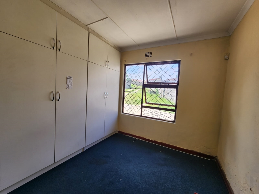 To Let 2 Bedroom Property for Rent in Haven Hills Eastern Cape